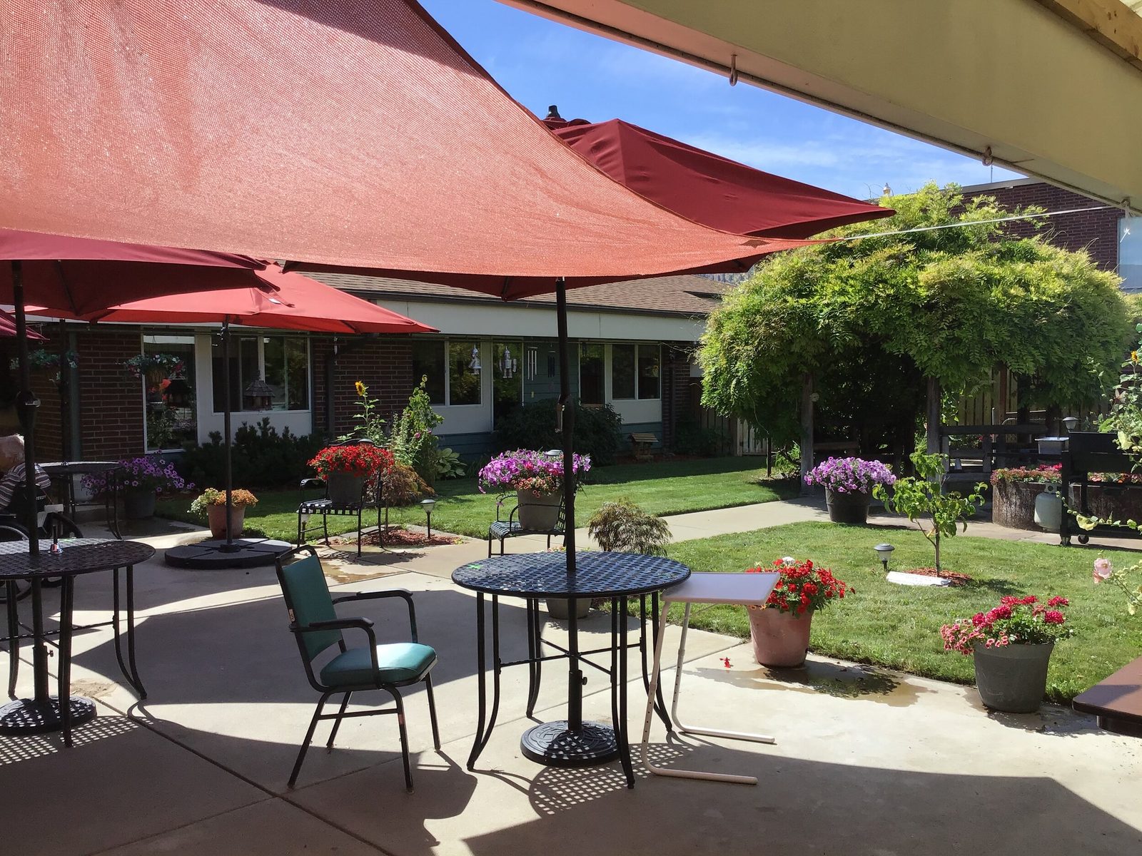 North Valley Assisted Living photo 1