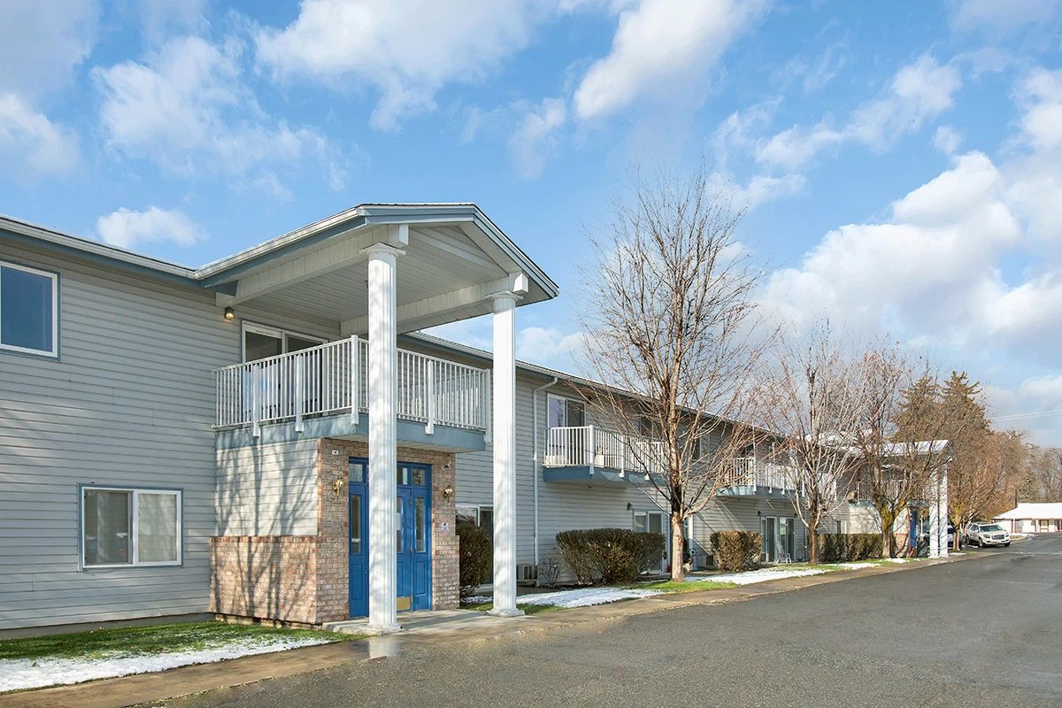 Hearthstone Senior Living photo 1