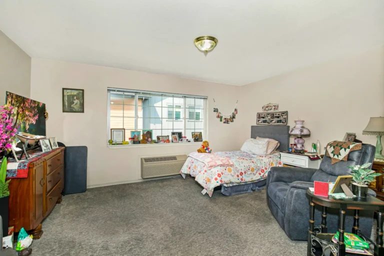 River Mountain Village Assisted Living photo 4
