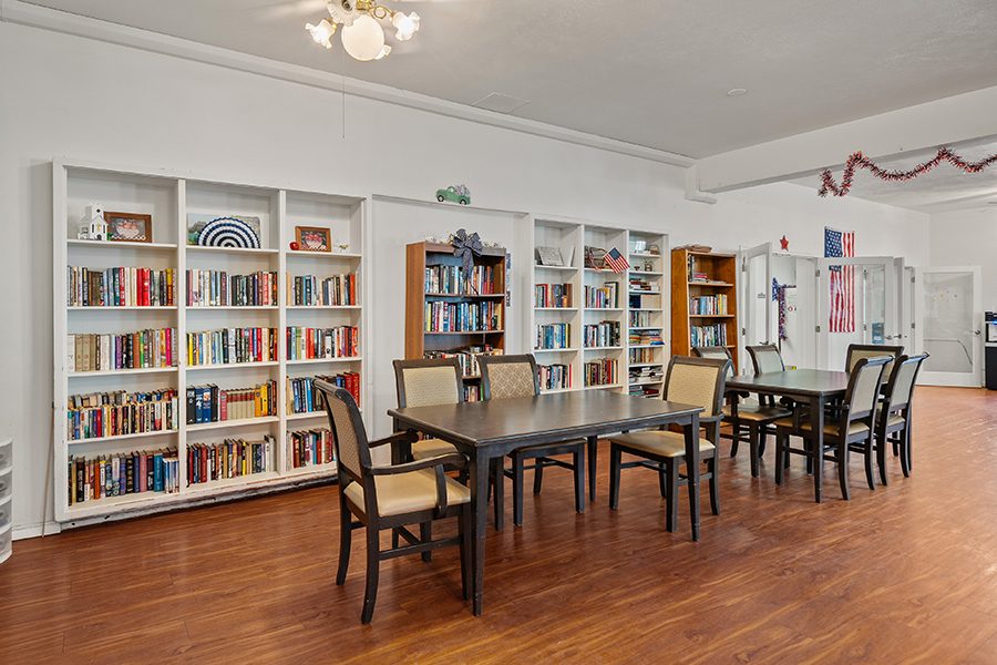 Maplewood Gardens Assisted Living photo 5