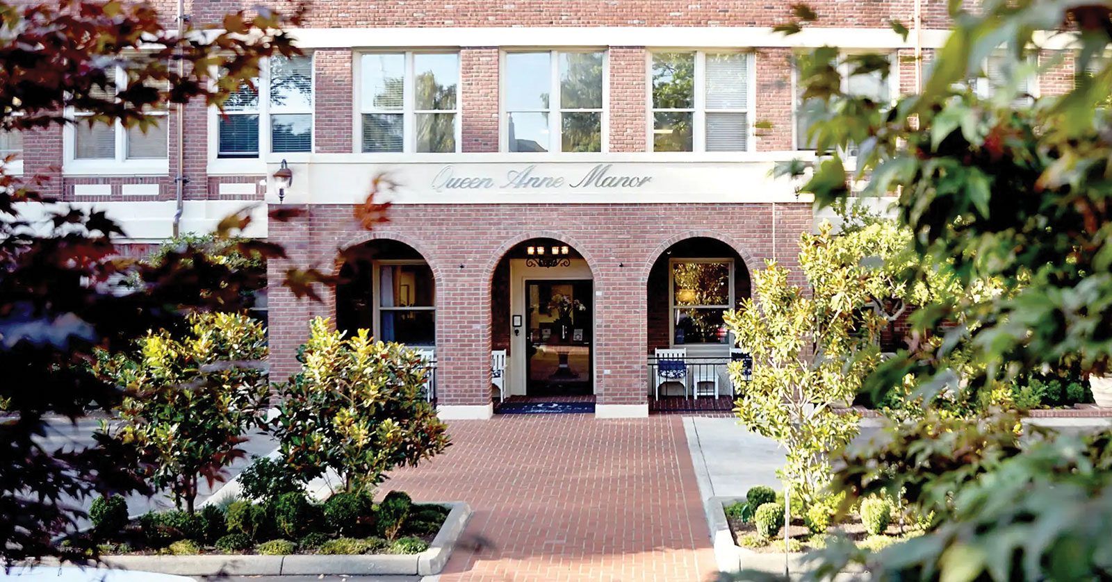 Vineyard Park at Queen Anne Manor photo 1