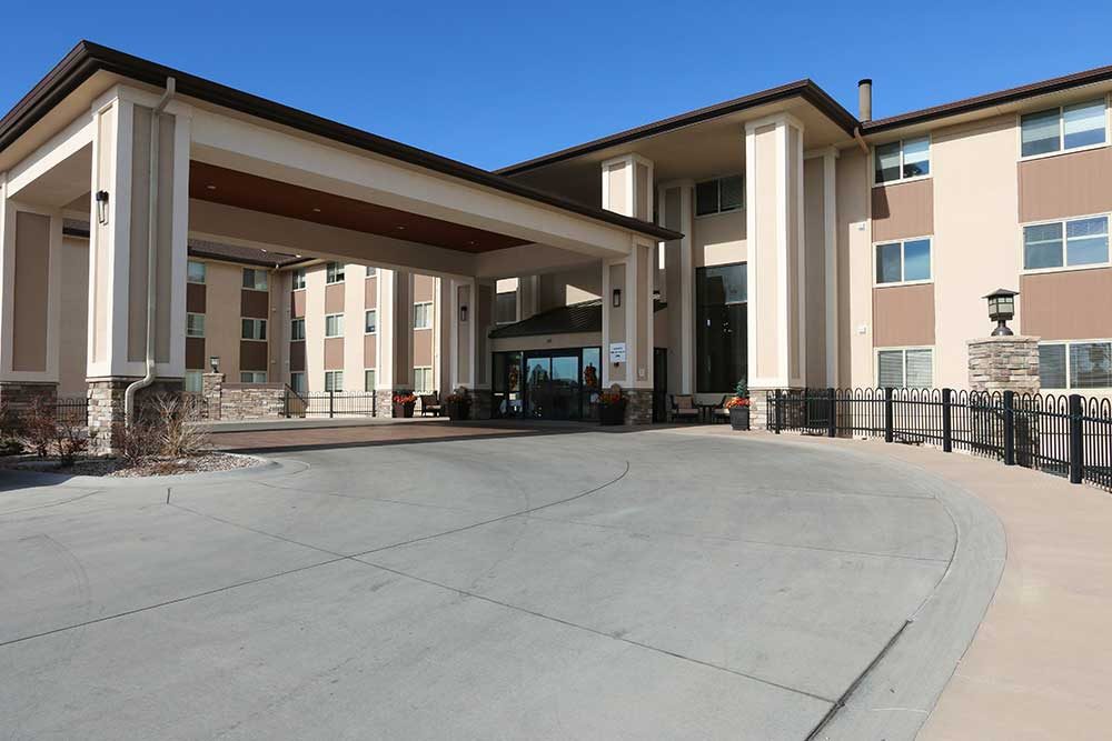 Pointe Frontier Retirement Community photo 3