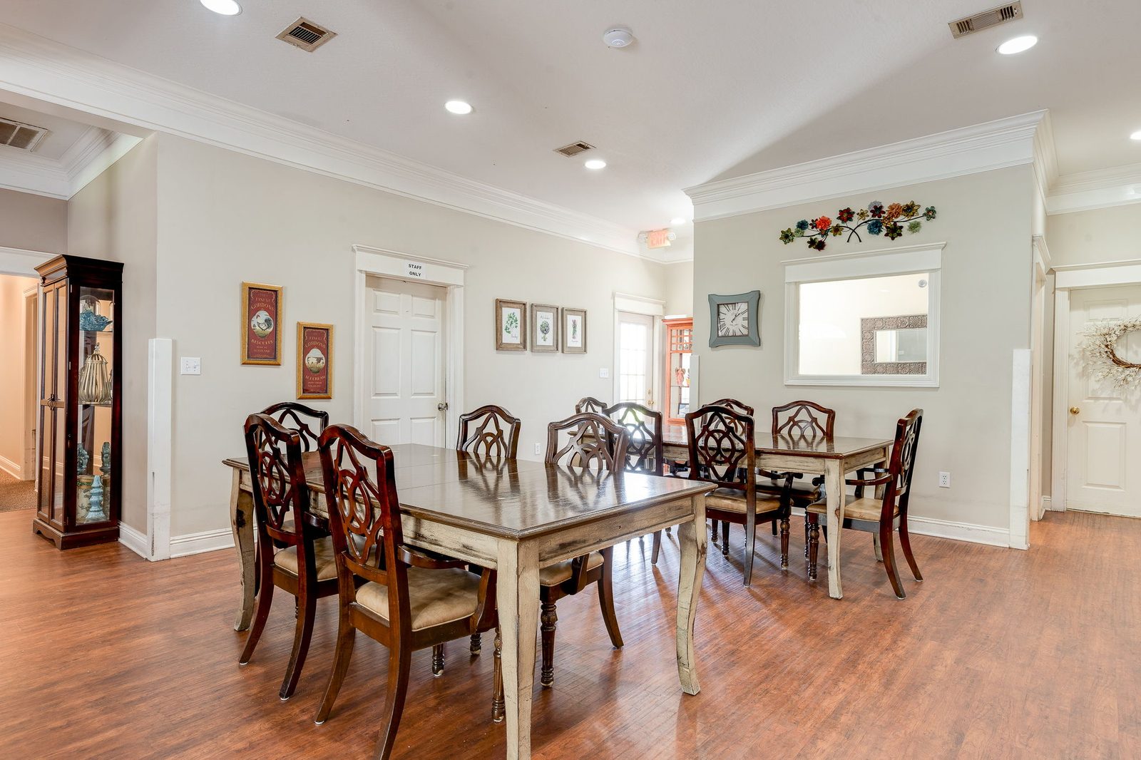 Magnolia Place photo 2