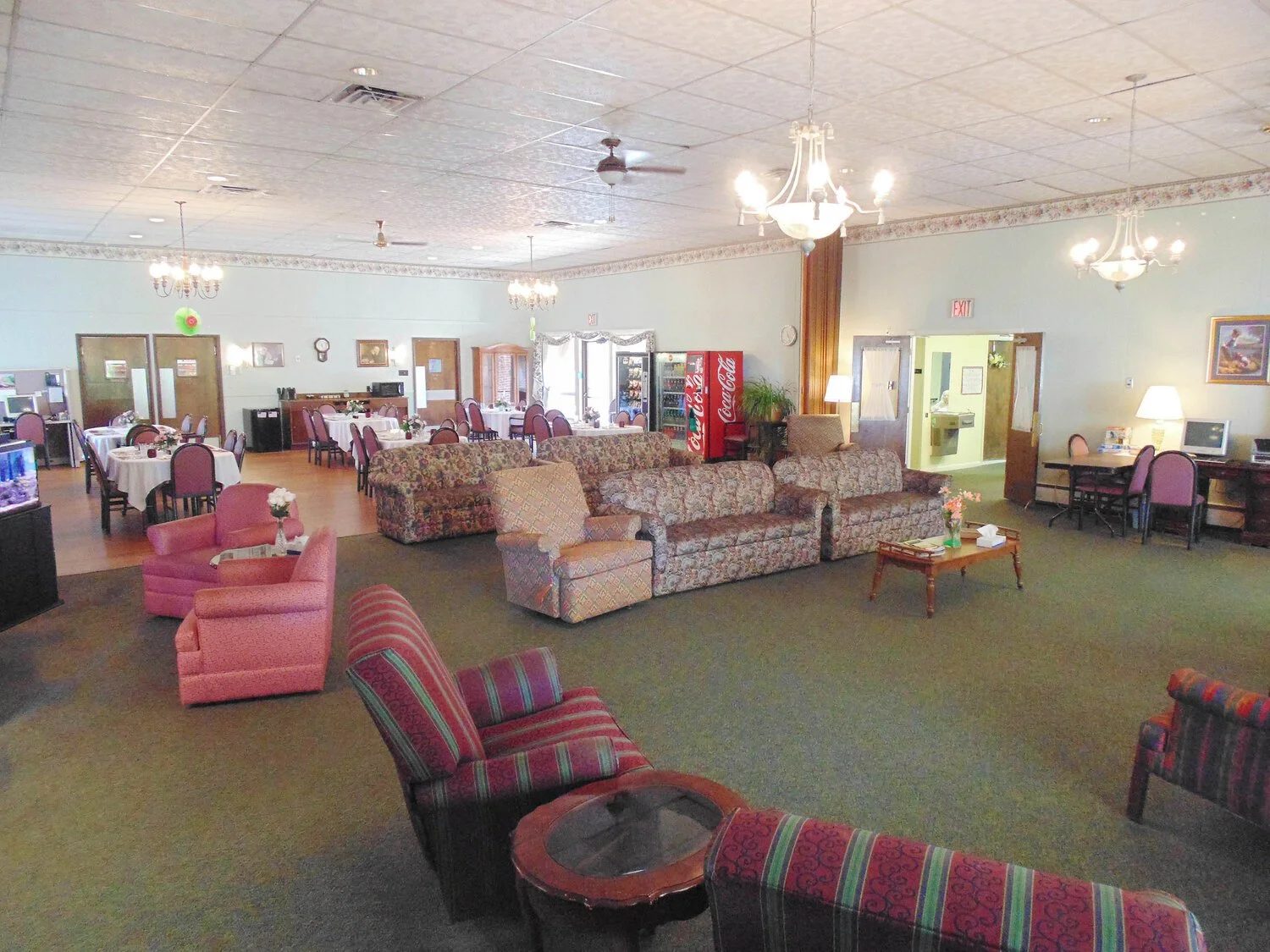 Paradise Manor photo 3