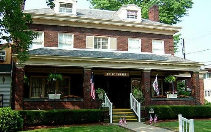 Melody Manor photo 2