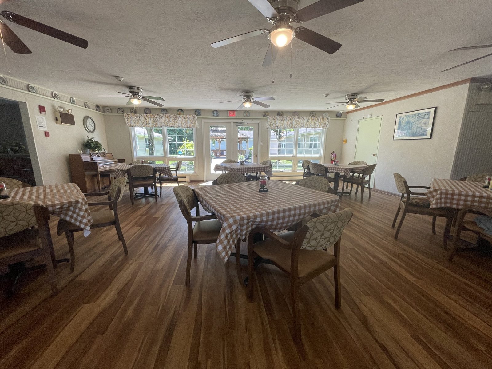 Trinity Oaks photo 2