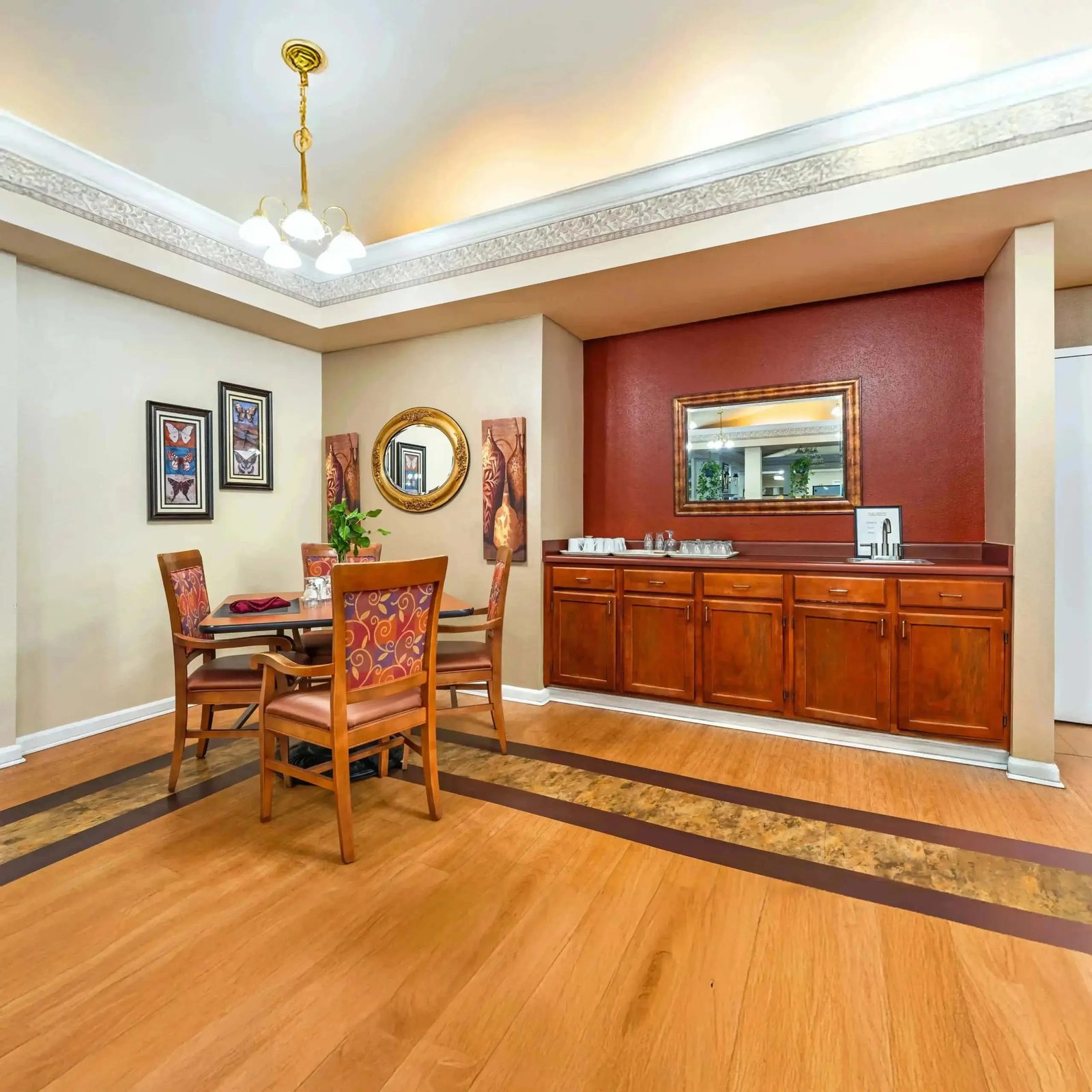 Marquis House photo 2