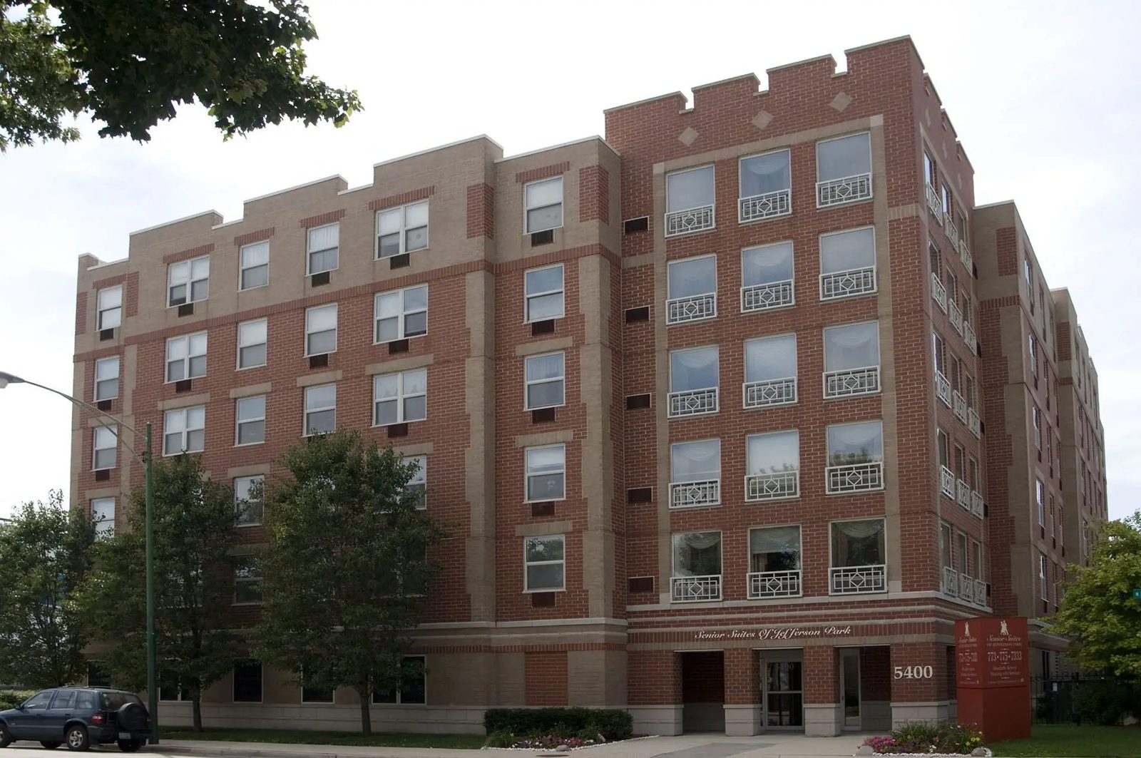 Senior Suites of Jefferson Park photo 2