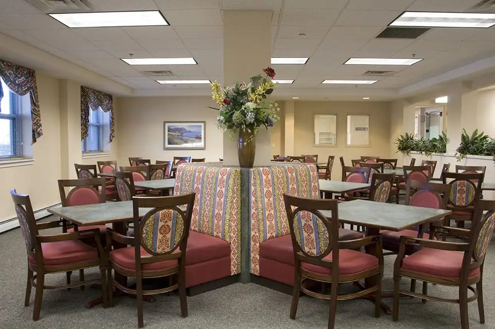 Senior Suites of Bridgeport photo 3