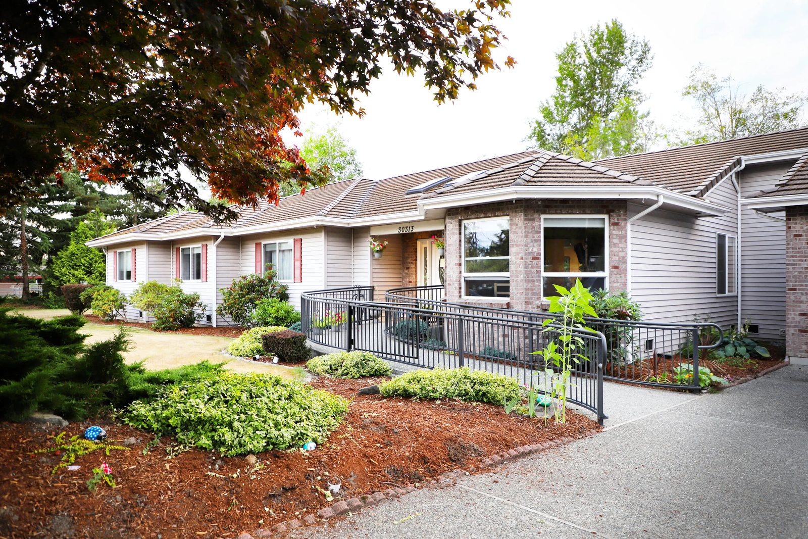 Ashley House photo 2