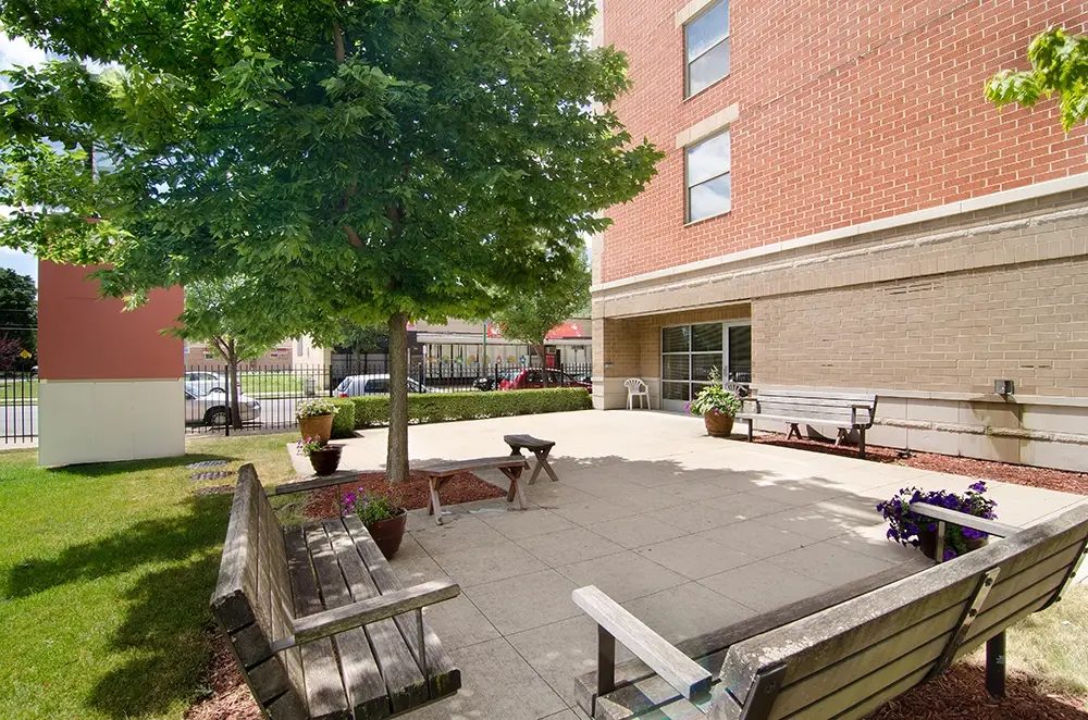 Senior Suites of Washington Heights photo 2