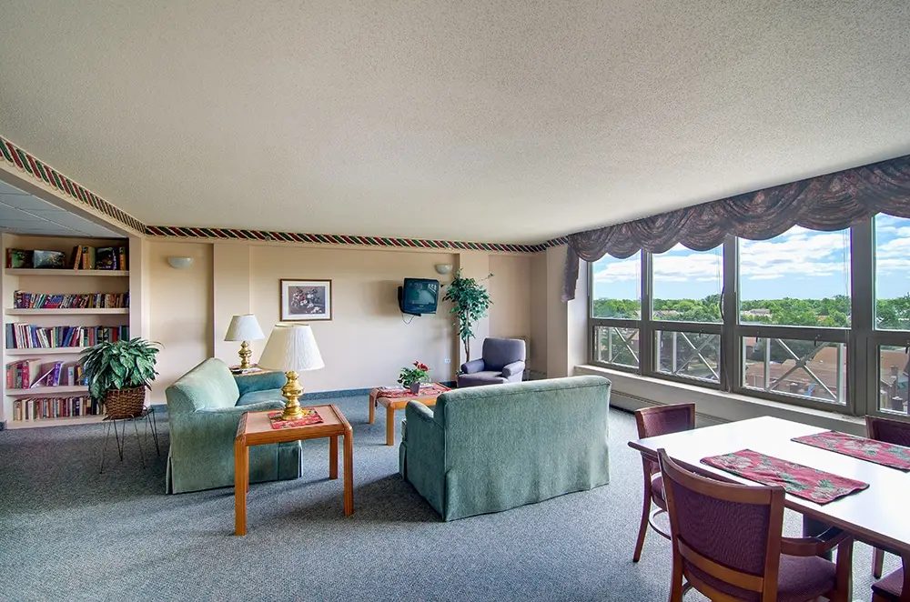 Senior Suites of Washington Heights photo 3