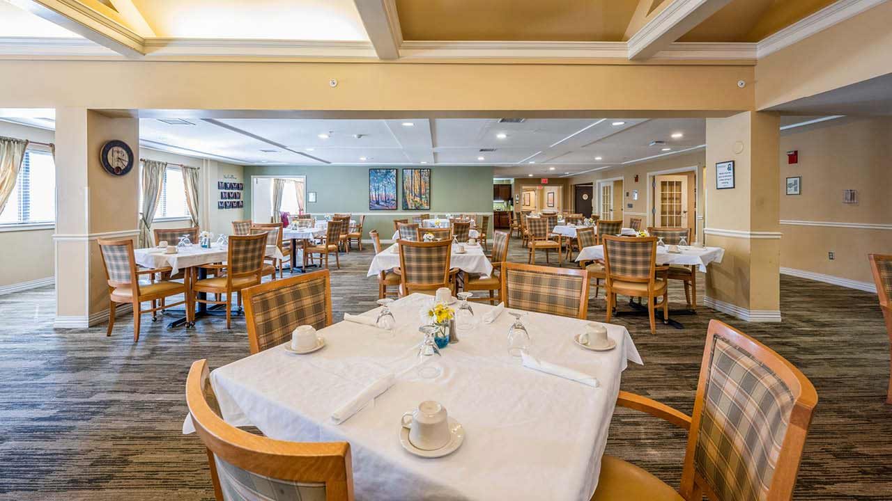 Brandon Wood Retirement Community photo 5