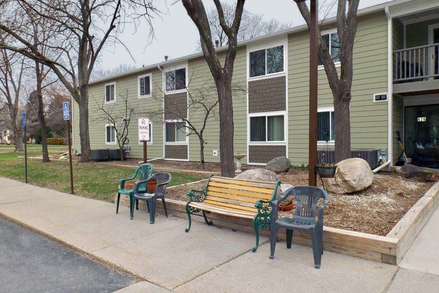 Mill Pond Manor Apartments photo 3