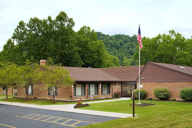 Pocahontas Center photo 2
