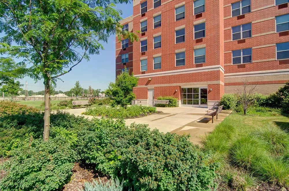 Senior Suites of Marquette Village photo 3