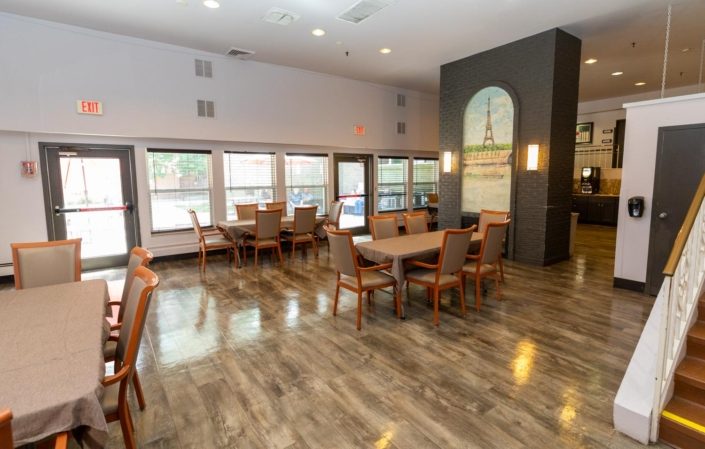 Chateau Des Mons Care and Assisted Living photo 2
