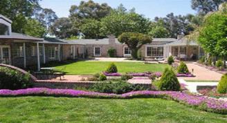 Valencia Manor Care photo 2