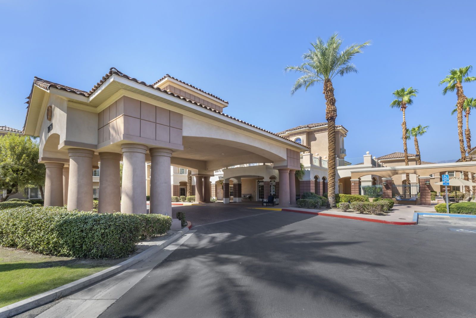 Brookdale Mirage Inn photo 2