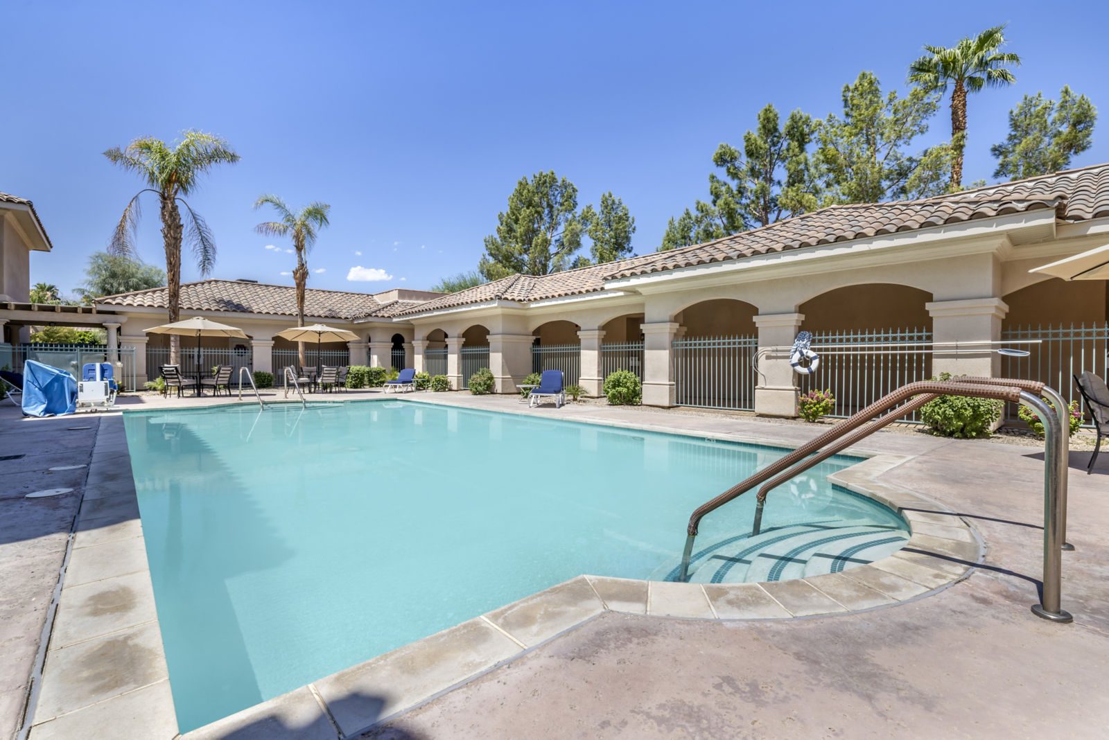 Brookdale Mirage Inn photo 4