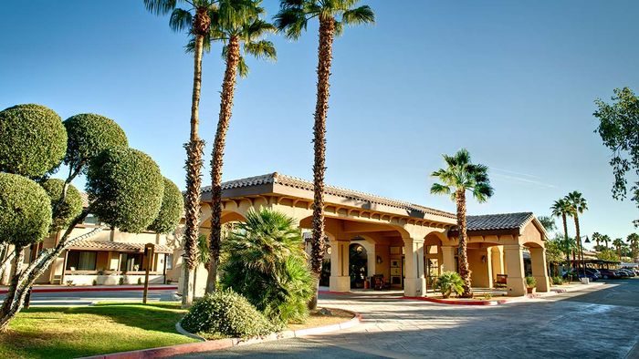 Atria Palm Desert photo 2