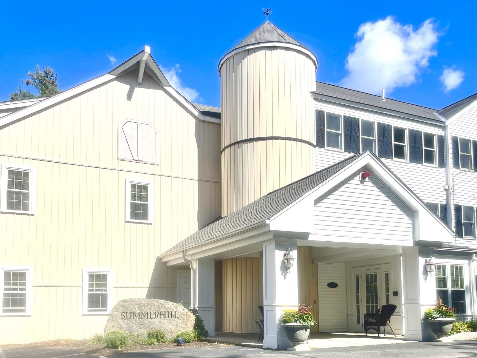 Spring Village at Stratford photo 2
