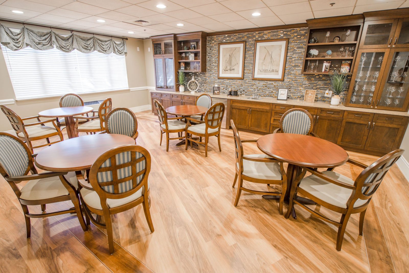 Horizon Bay Lake Orienta photo 4