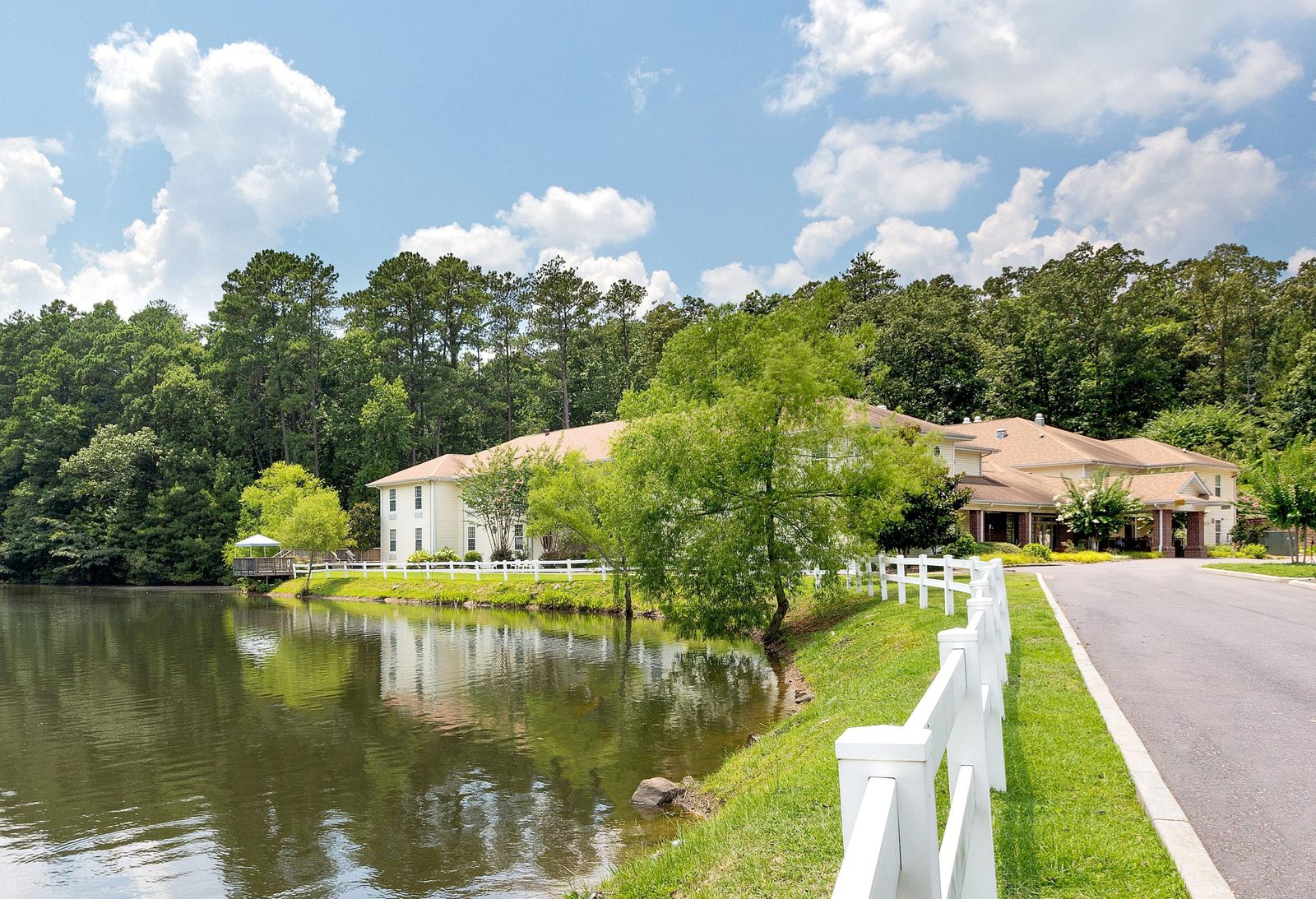 LakeView Estates photo 2