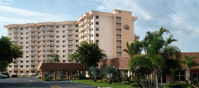 The Court at Palm-Aire