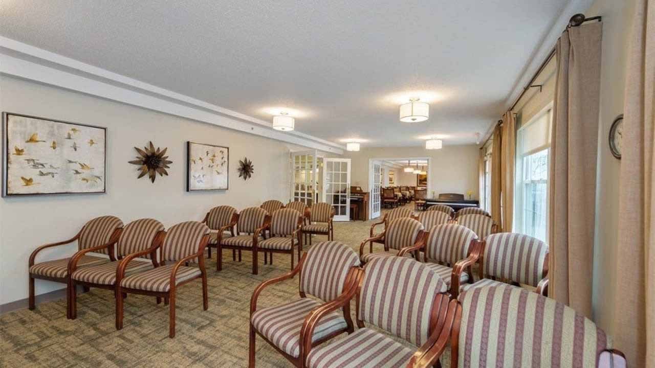 Sycamore Manor photo 5