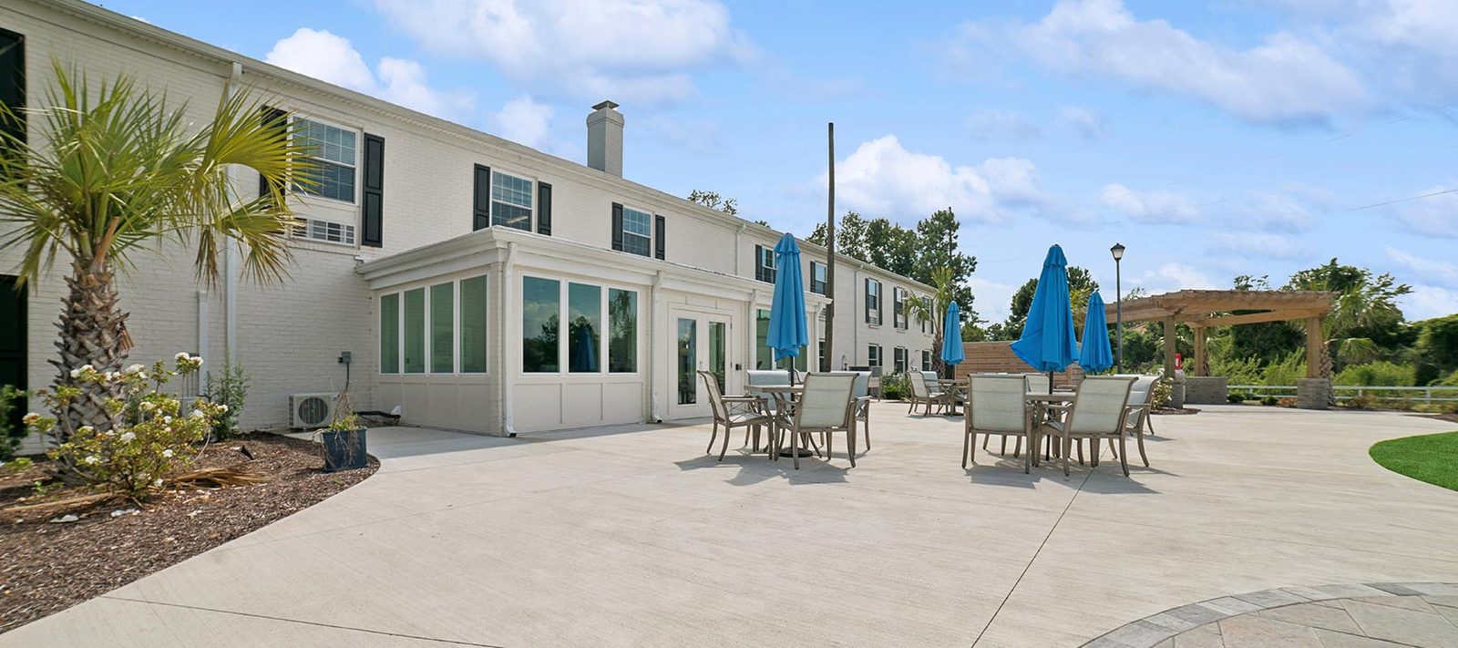 Myrtle Beach Manor photo 3