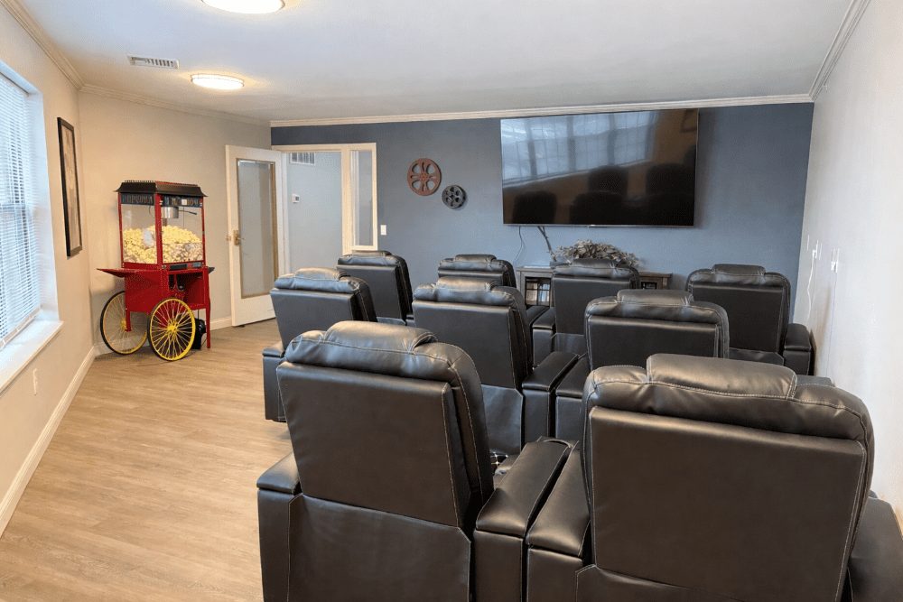 Charter Senior Living-Madison photo 4