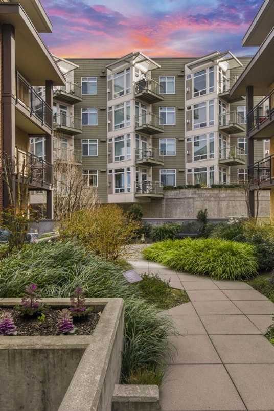 Merrill Gardens at Kirkland photo 4