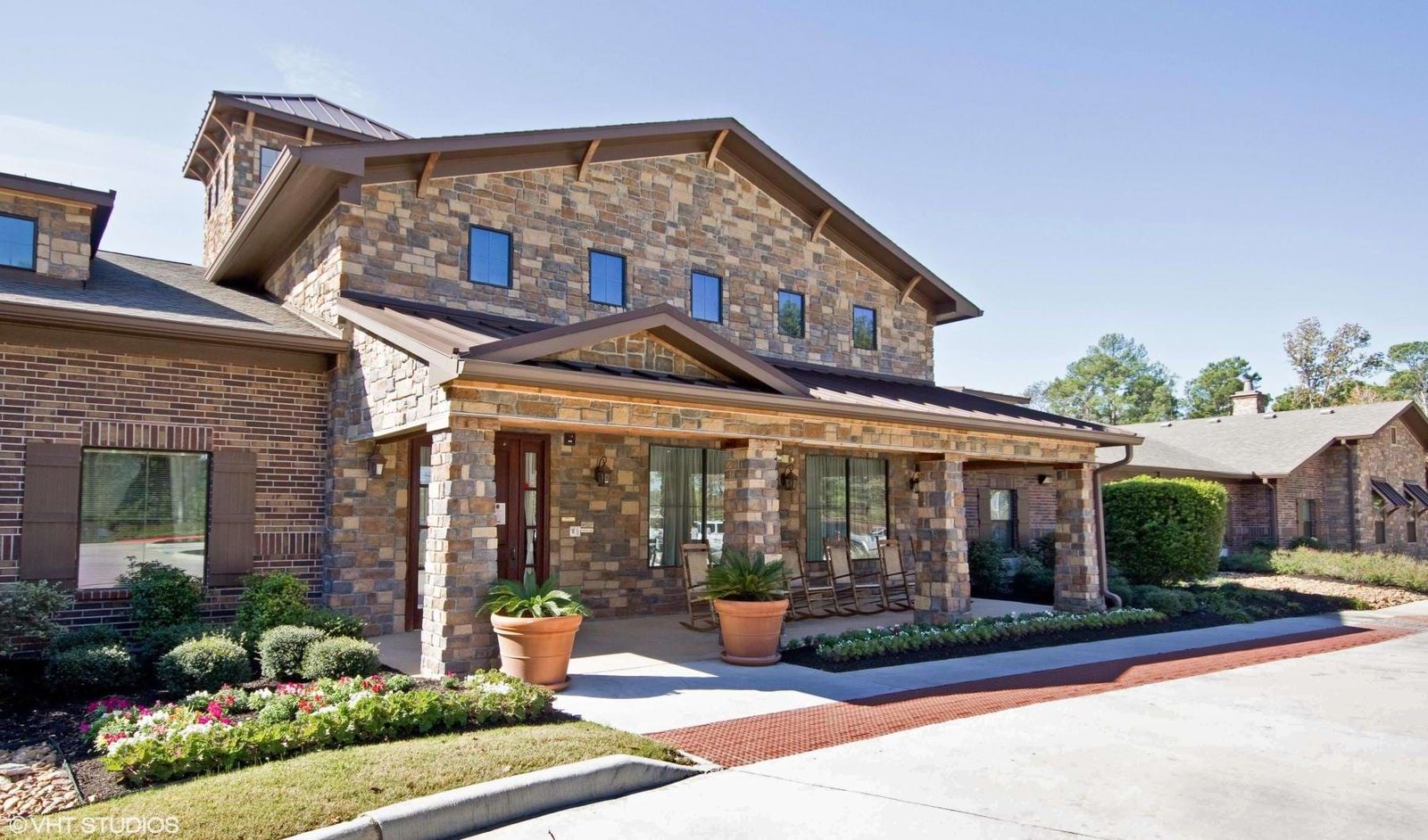 Heritage Oaks Assisted Living and Memory Care photo 1