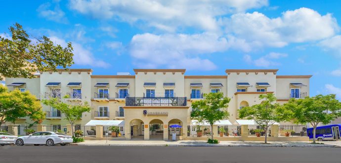 Silverado Senior Living - Beverly Place photo 2