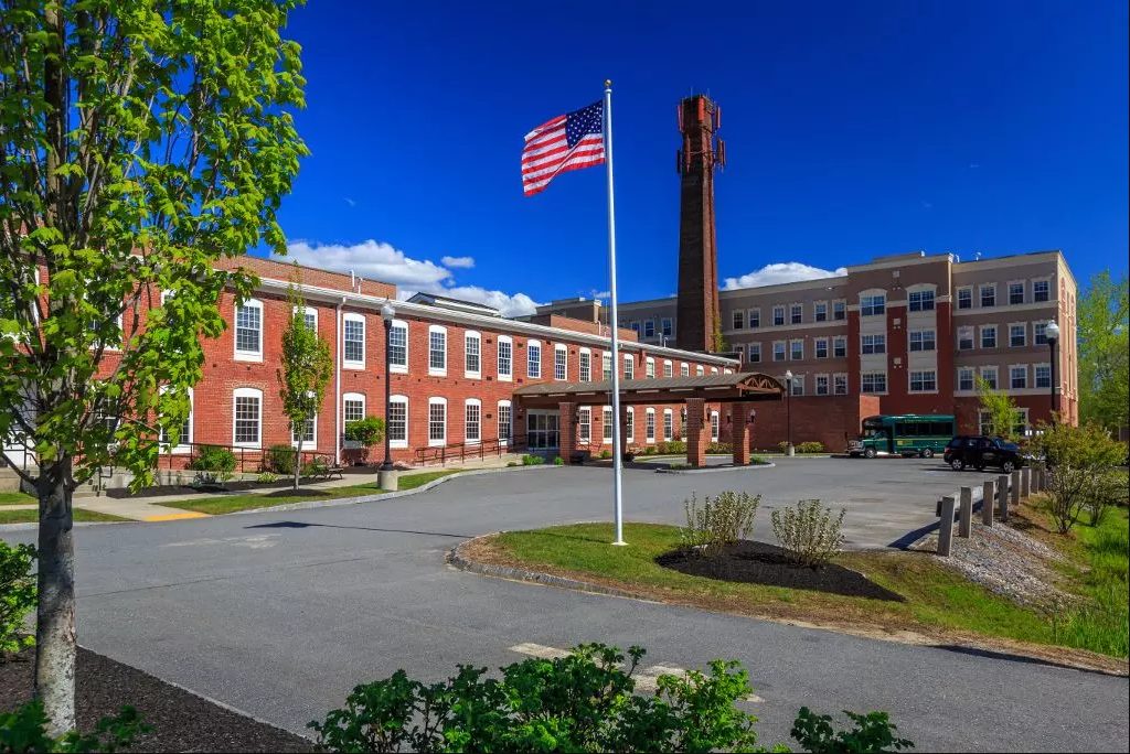 Bentley Commons at Keene photo 4