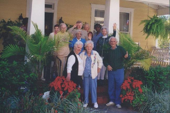 Thornton Gardens Assisted Living photo 3