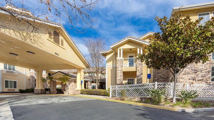 Redwood Retirement Residence photo 2