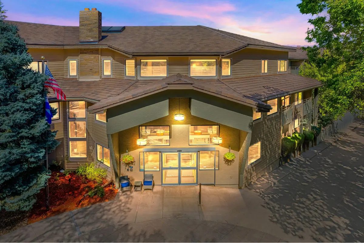 Lakewood Estates photo 2
