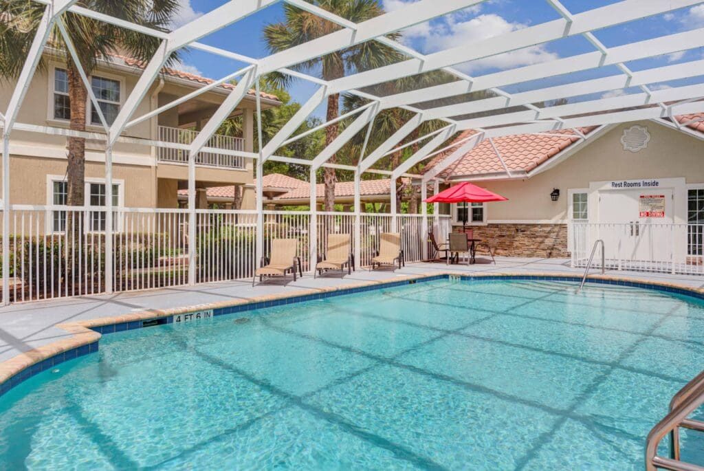 Windward Palms photo 2
