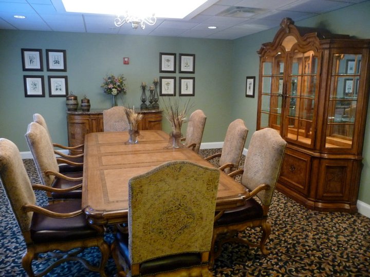 Assisted Living at the Meadowlands photo 2