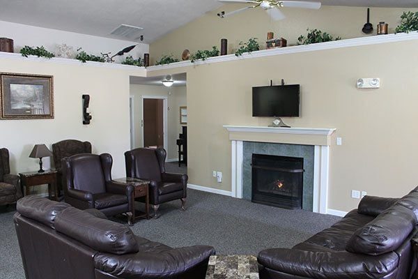 Ashley Manor - Conners photo 3