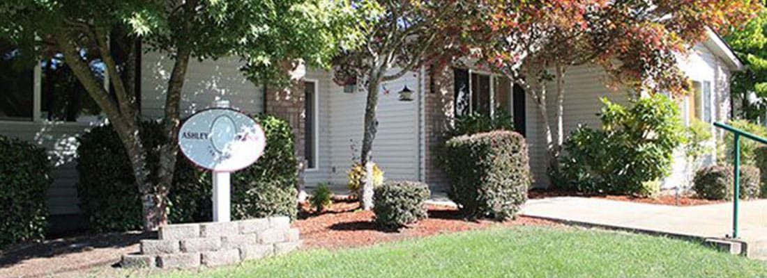 Pacific Living Centers of Roseburg at Ramp photo 4