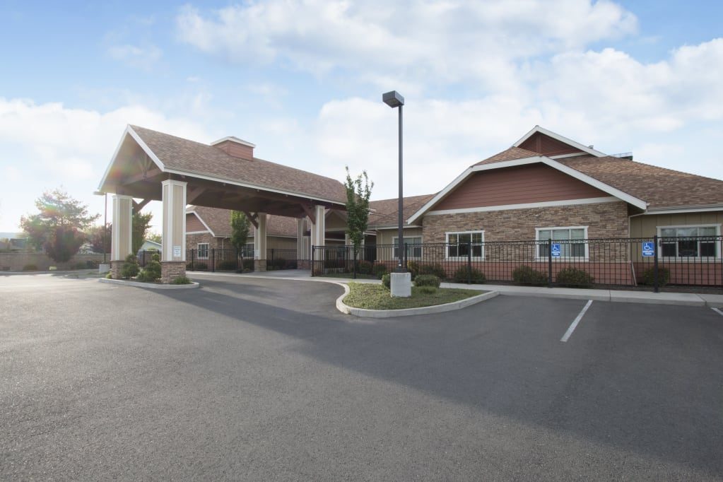 Table Rock Memory Care Community photo 3