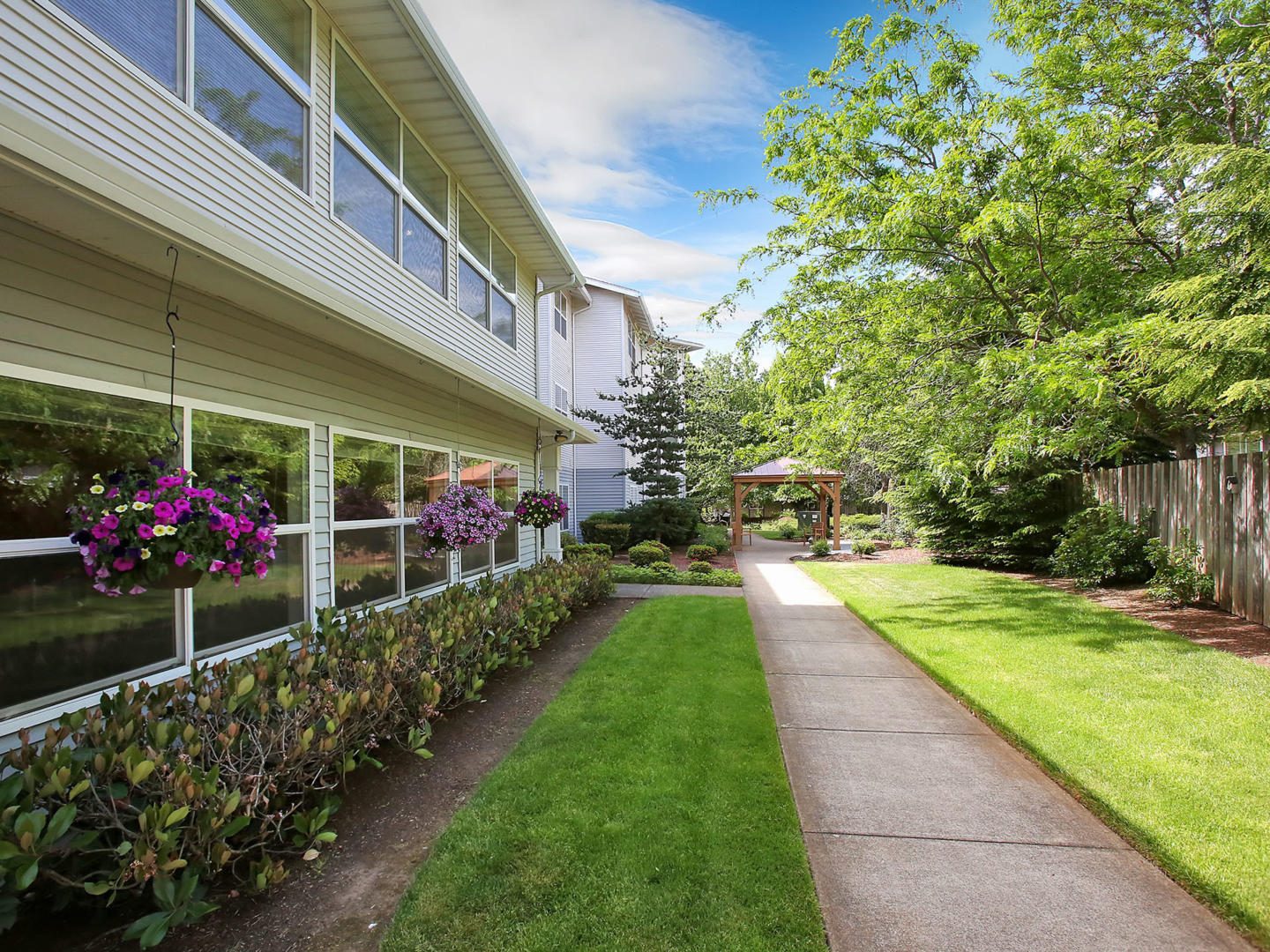 Southern Hills Assisted Living Community  photo 1