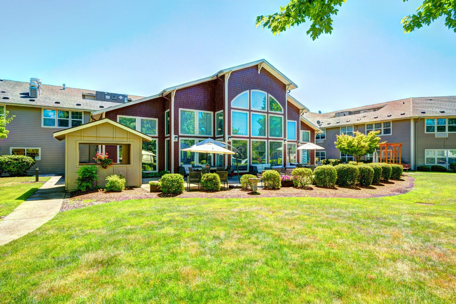 Vineyard Heights Assisted Living and Retirement Cottages photo 3