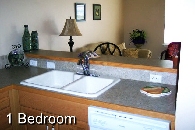 Rexford Manor photo 2