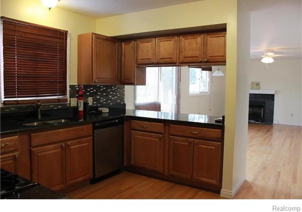 Golden Palace Assisted Living photo 2