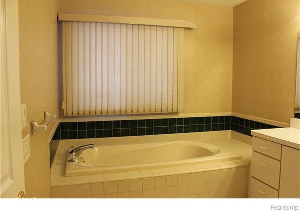Golden Palace Assisted Living photo 3