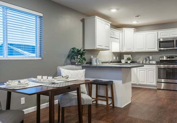 Storybrook Apartments photo 4